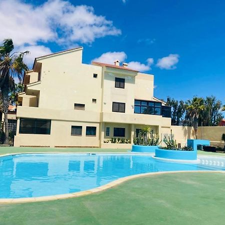 Surf & Chill Bungalow 69, Quiet Green Oasis With Community Swimmingpool Parque Holandes Kültér fotó