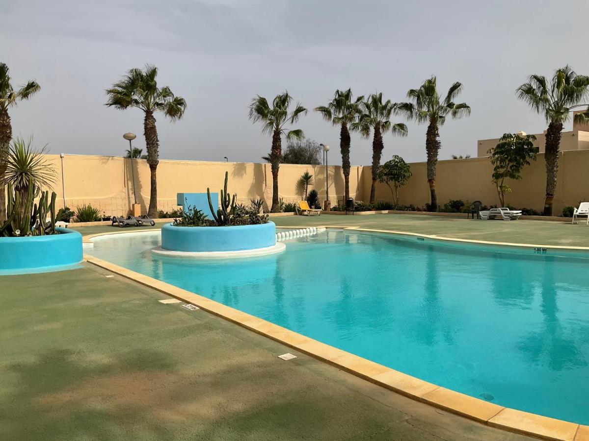 Surf & Chill Bungalow 69, Quiet Green Oasis With Community Swimmingpool Parque Holandes Kültér fotó