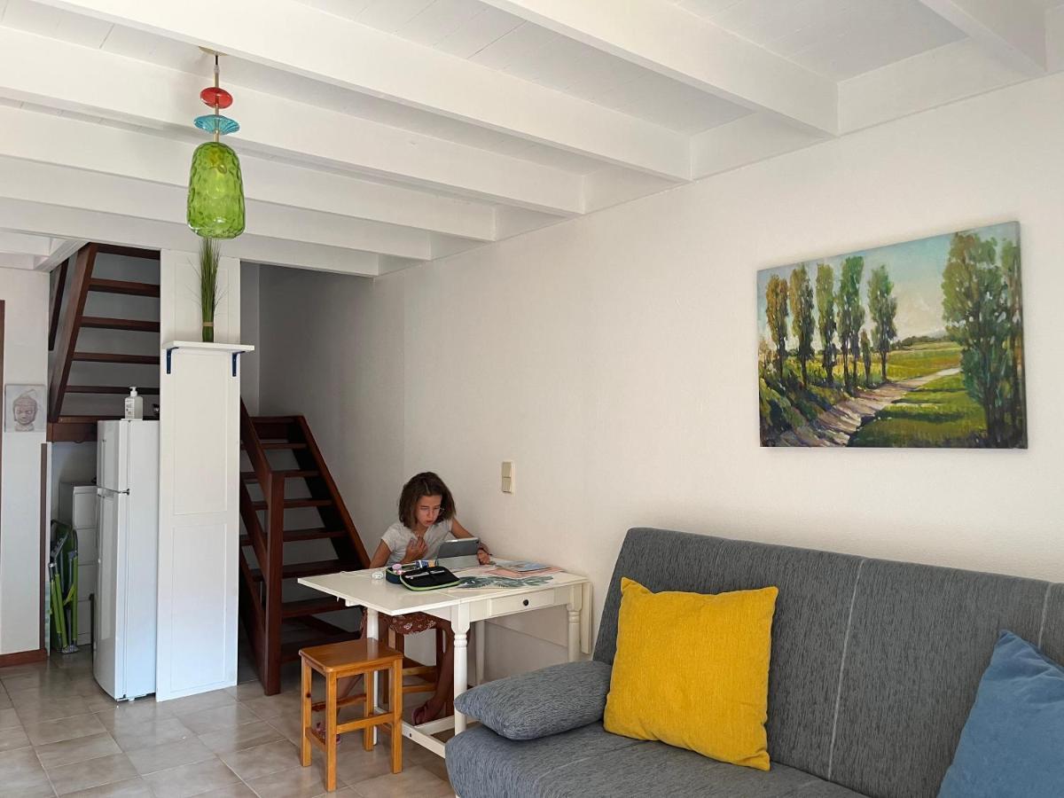 Surf & Chill Bungalow 69, Quiet Green Oasis With Community Swimmingpool Parque Holandes Kültér fotó